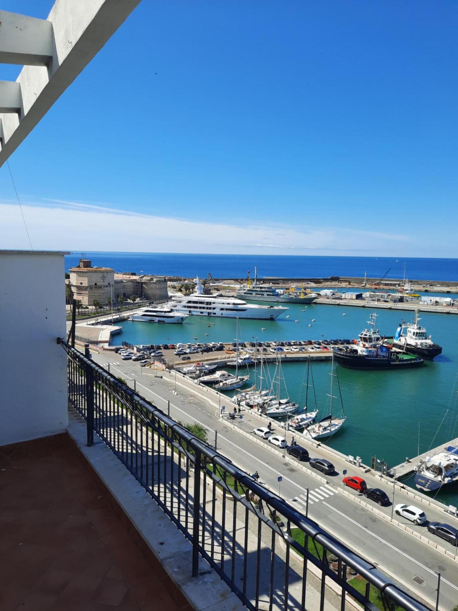 Mare Fuori Apartment Civitavecchia Exterior foto